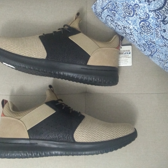 Skechers Delson - Camben shoes black tan NWOT - Picture 9 of 10